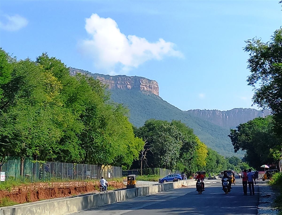 Morning view of the Tirumala hills from SV Zoo Park Road
